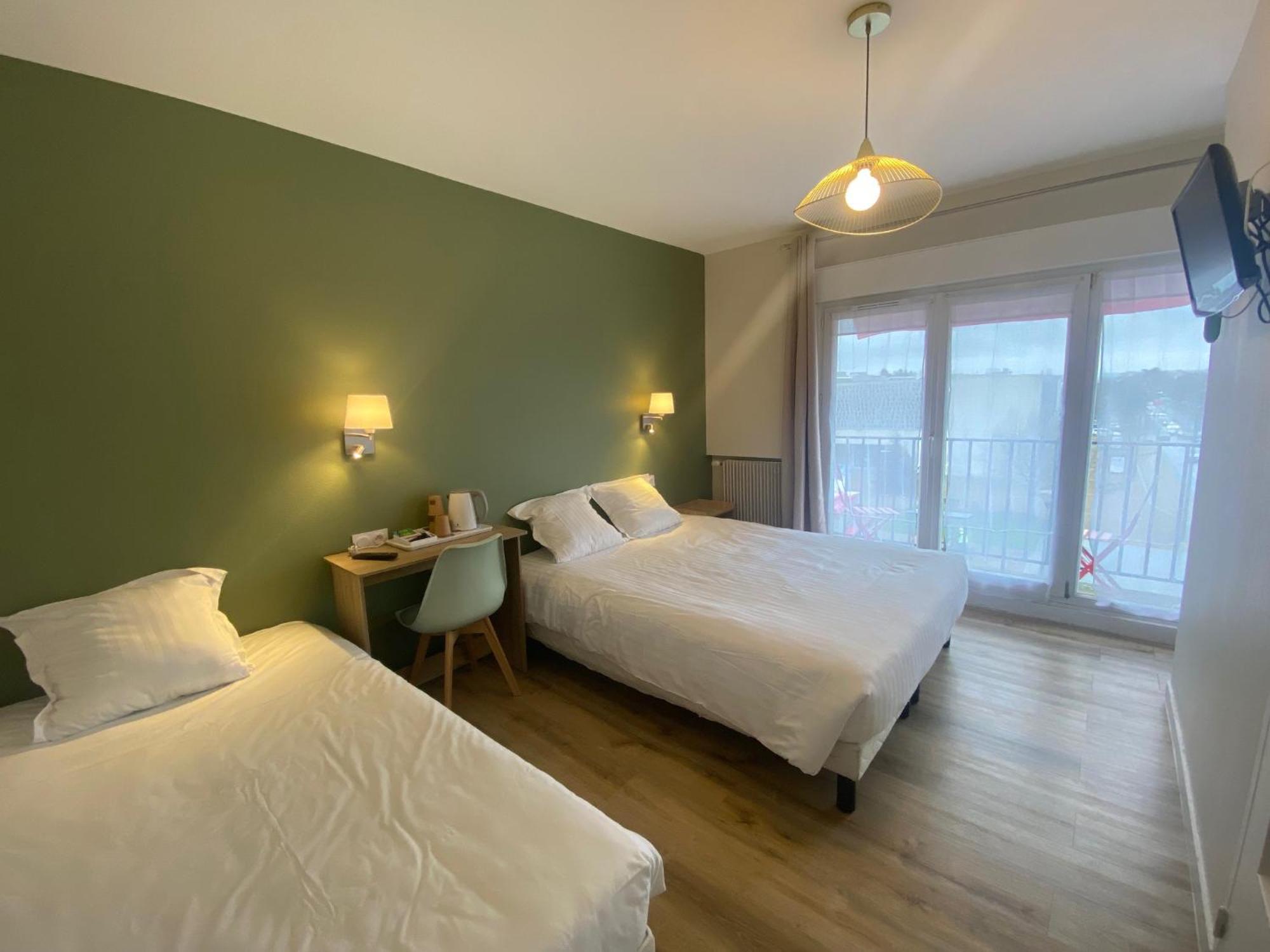 Hotel De Bretagne Fougères Екстериор снимка